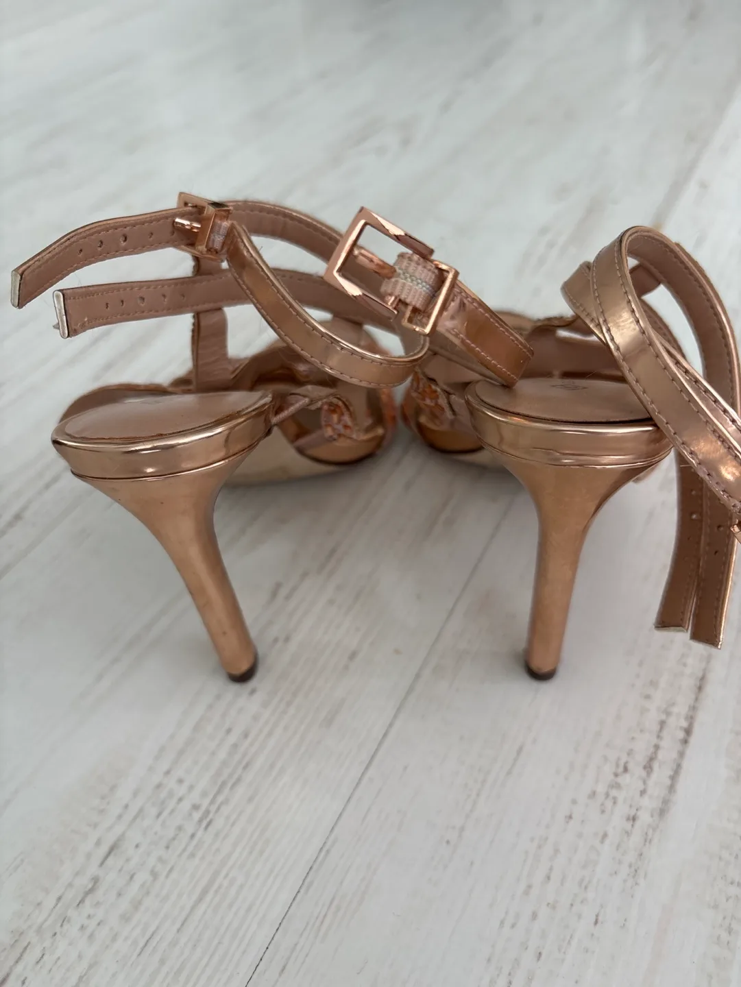 Rose Gold Rhinestone High Heels image indicator(2)