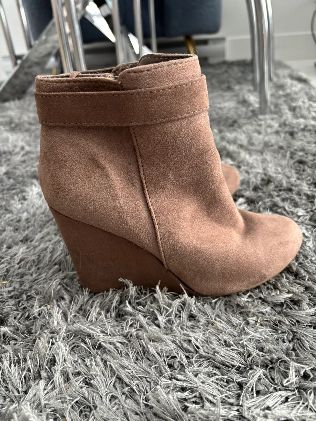 Women's Taupe Suede Wedge Ankle Boots image indicator(2)