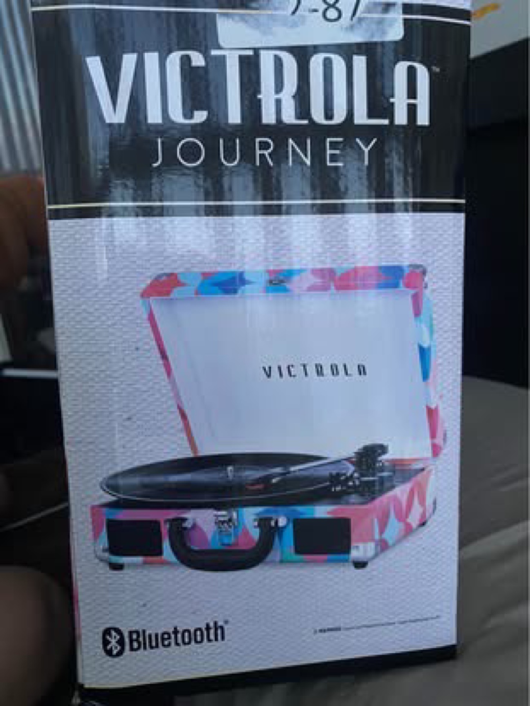 Victrola Journey 3-Speed Bluetooth Suitcase Turntable - photo 3