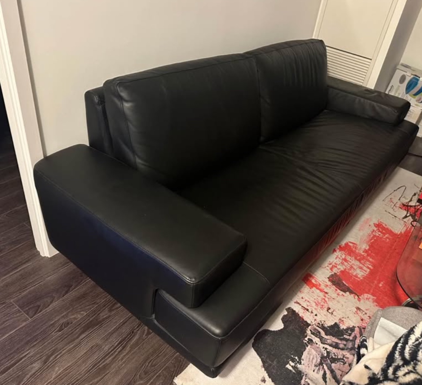 The Olde Hide House Acton Leather Co. Katlen Sofa