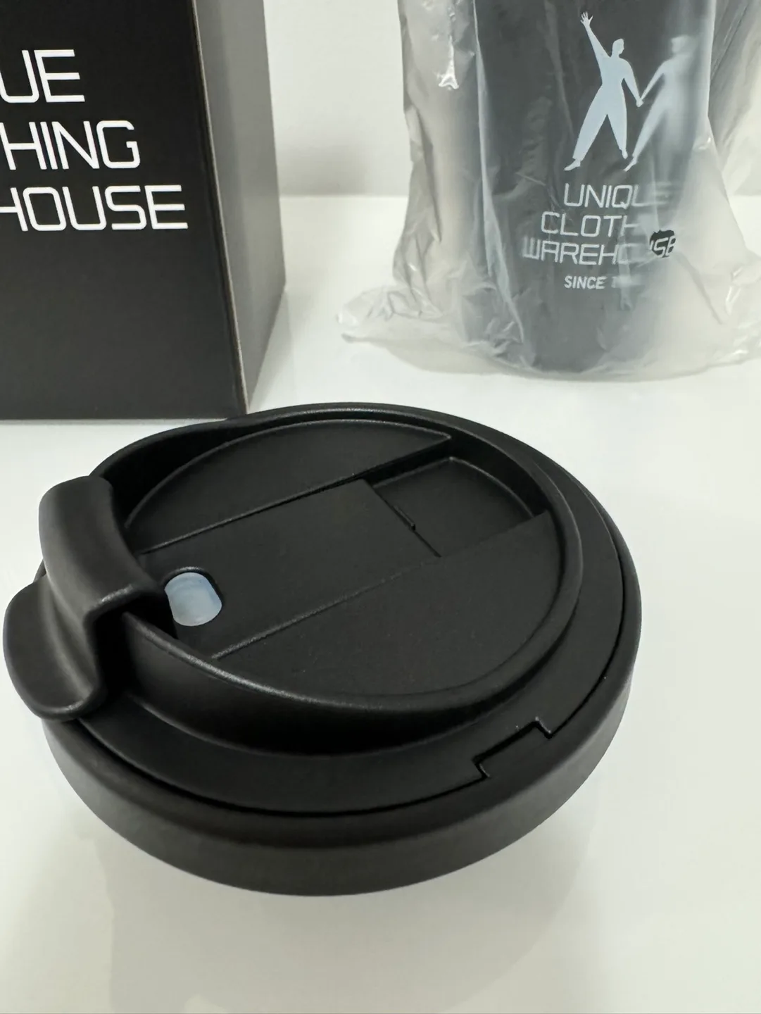 UNIQLO Tumbler with Lid image indicator(3)