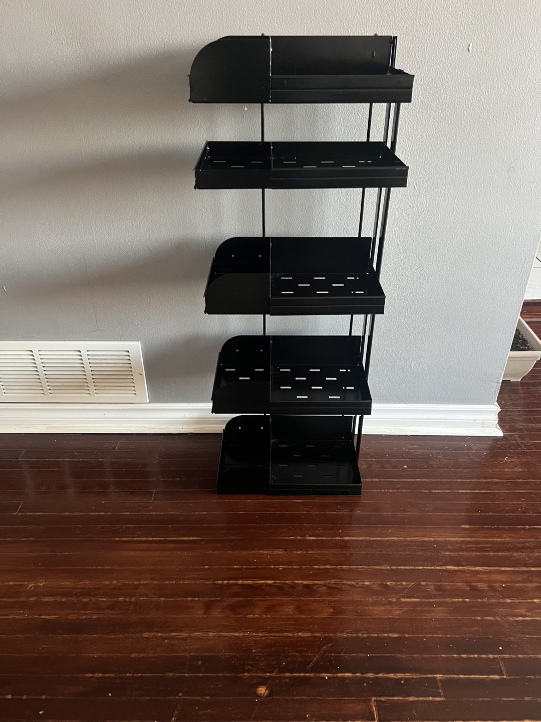 Black Metal 5-Tier Shelf Display Stand