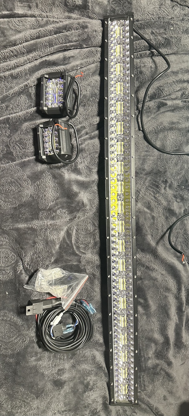 40” LED Light Bar + Two Cube Fog Lights