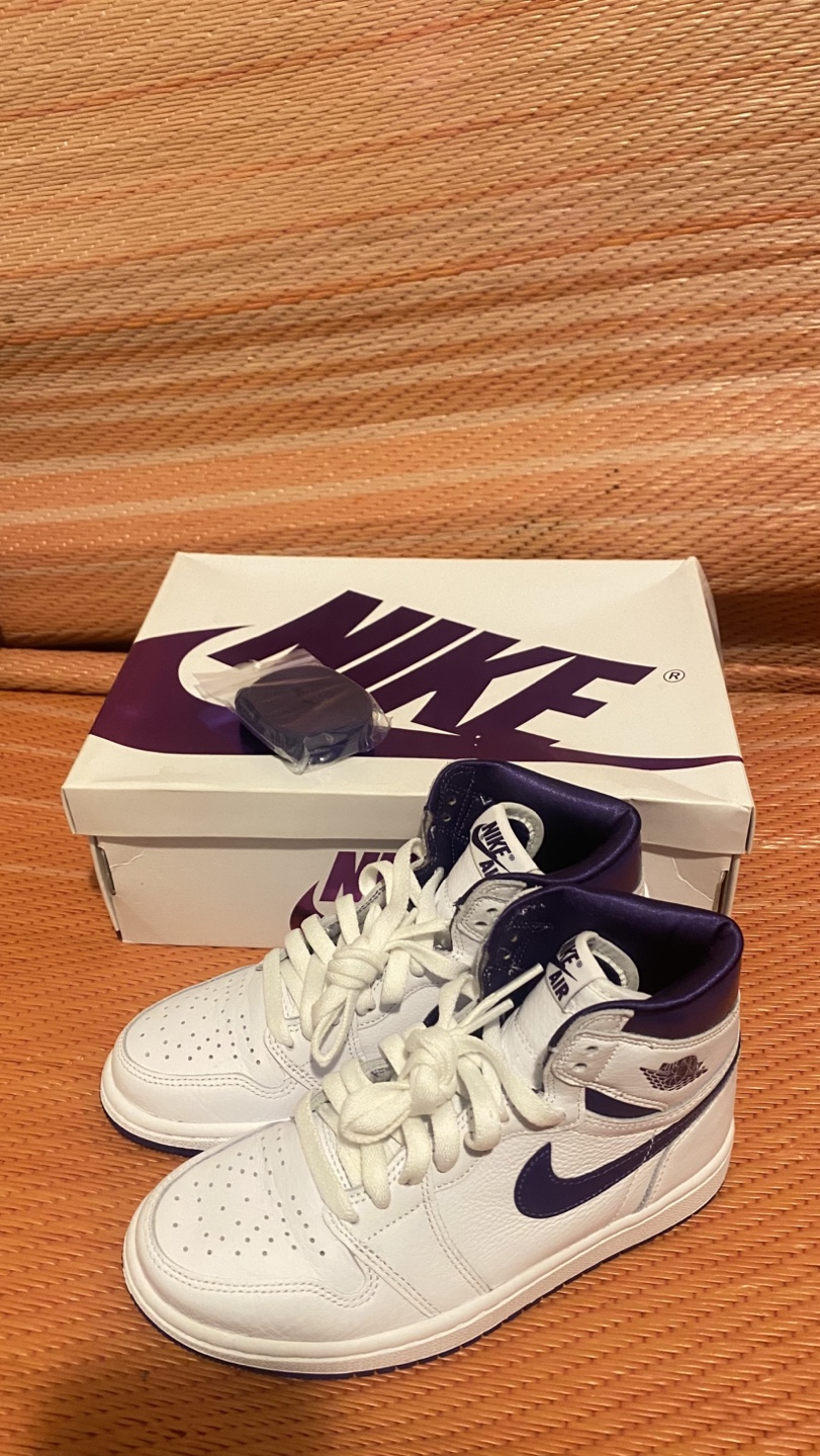 Nike Air Jordan 1 High OG woman’s