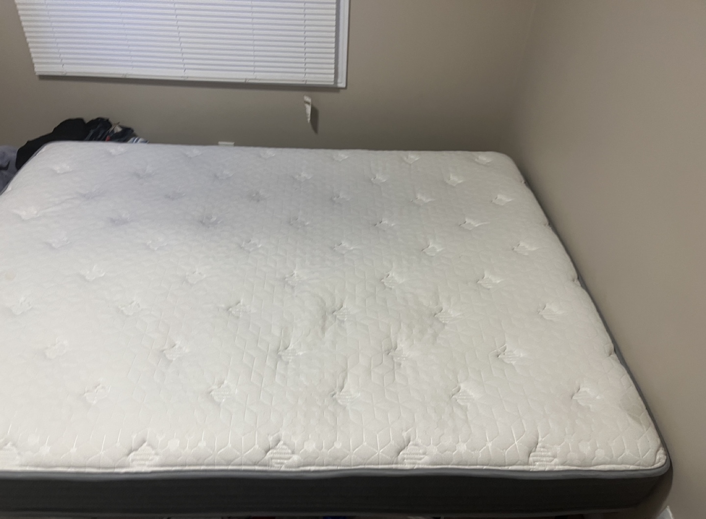 Queen medium Firm Top Mattress - photo 2