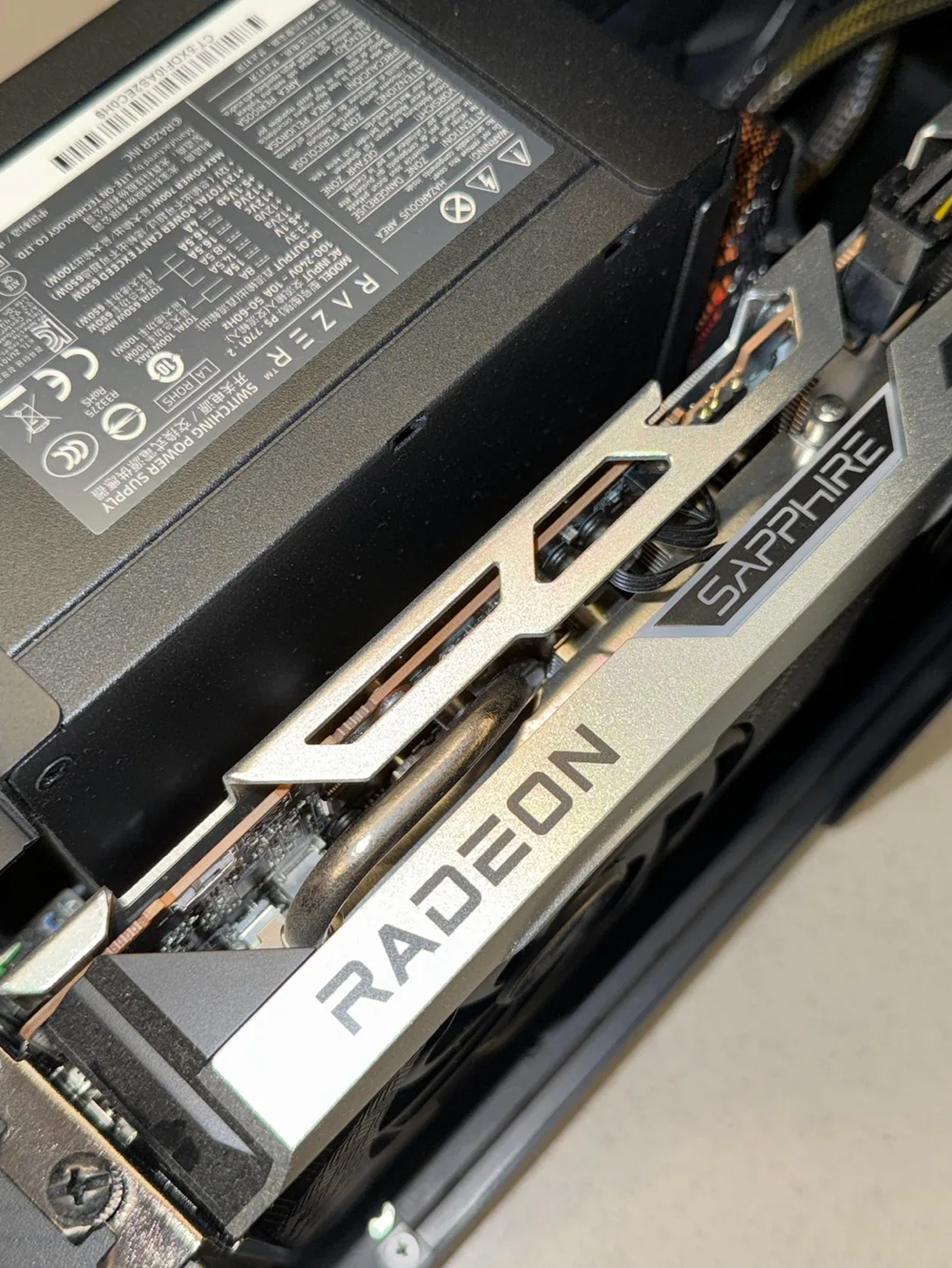 Sapphire NITRO+ Radeon RX 6600 XT Graphics Card- 8 G image indicator(2)