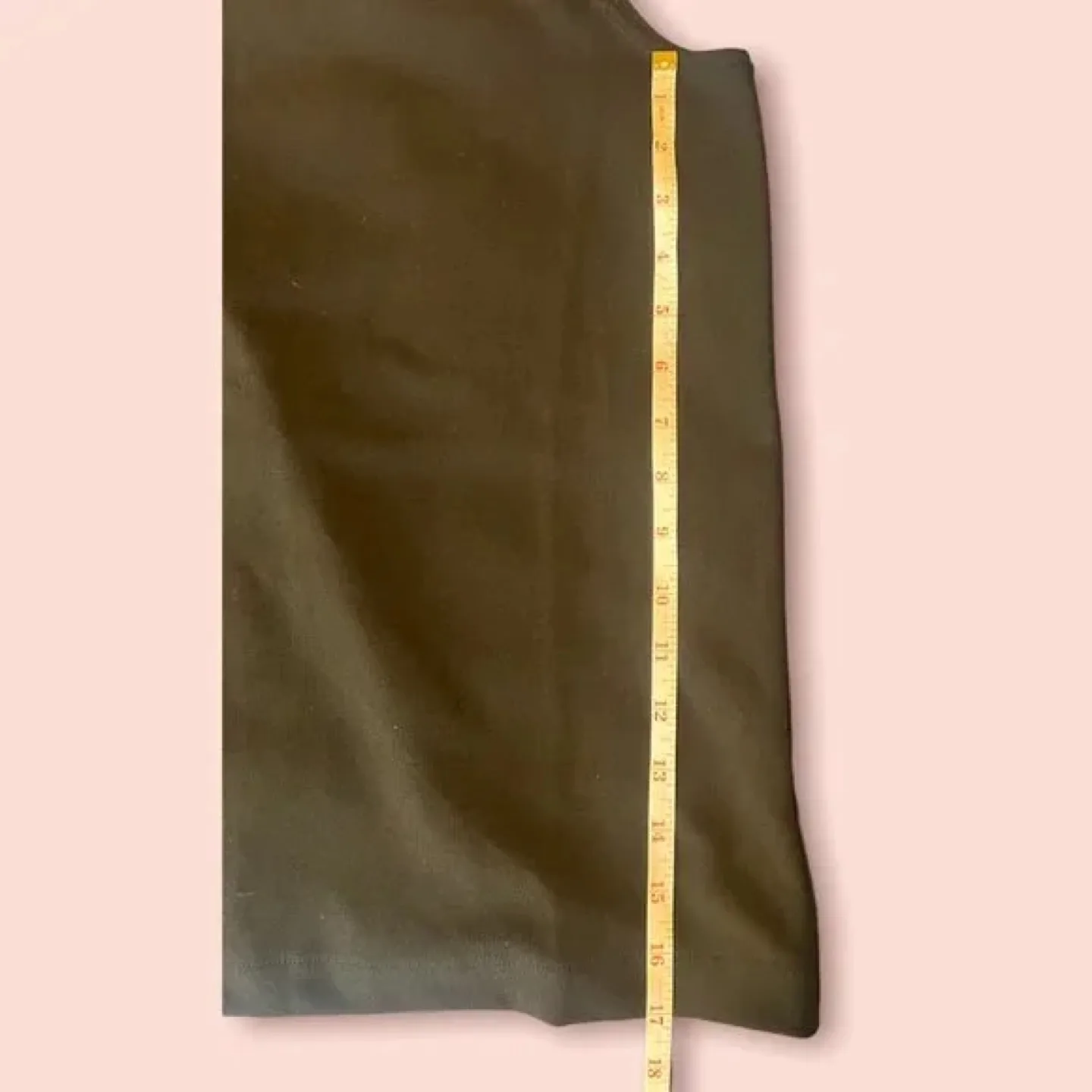 Banana Republic Sleeveless Blouse, Size M image indicator(3)