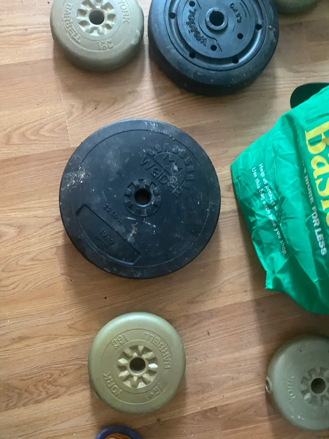 Weight plates and motorcycle helmet image indicator(2)