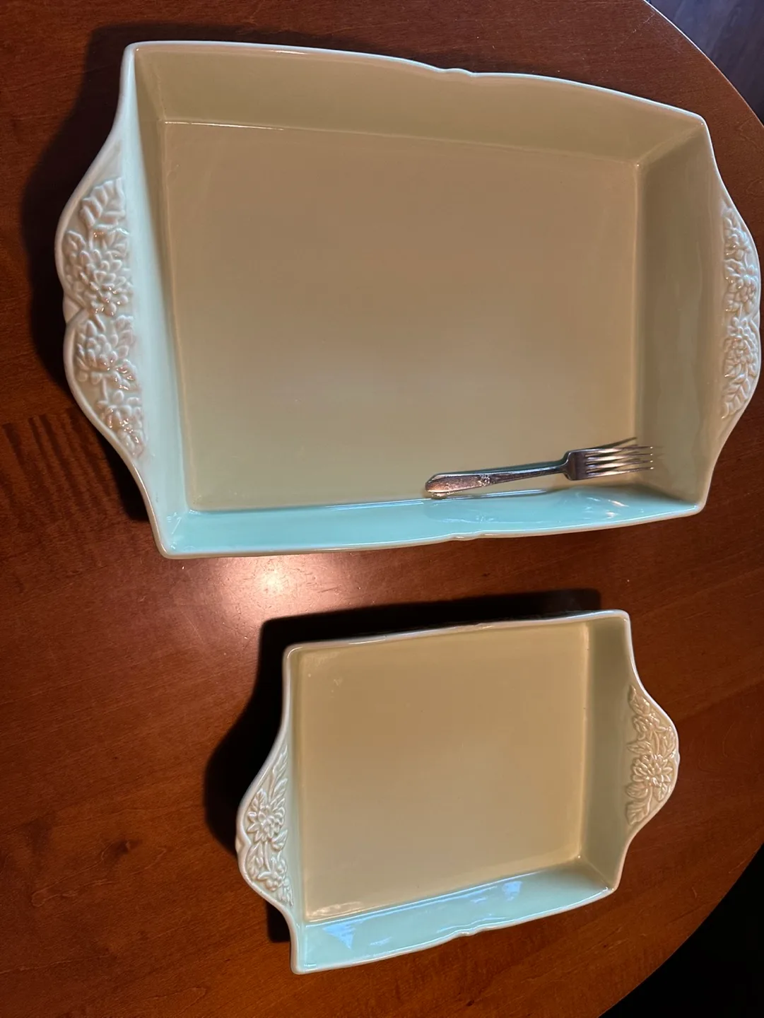 Set of 2 Vintage Pale Green Ceramic Baking Dishes thumbnail