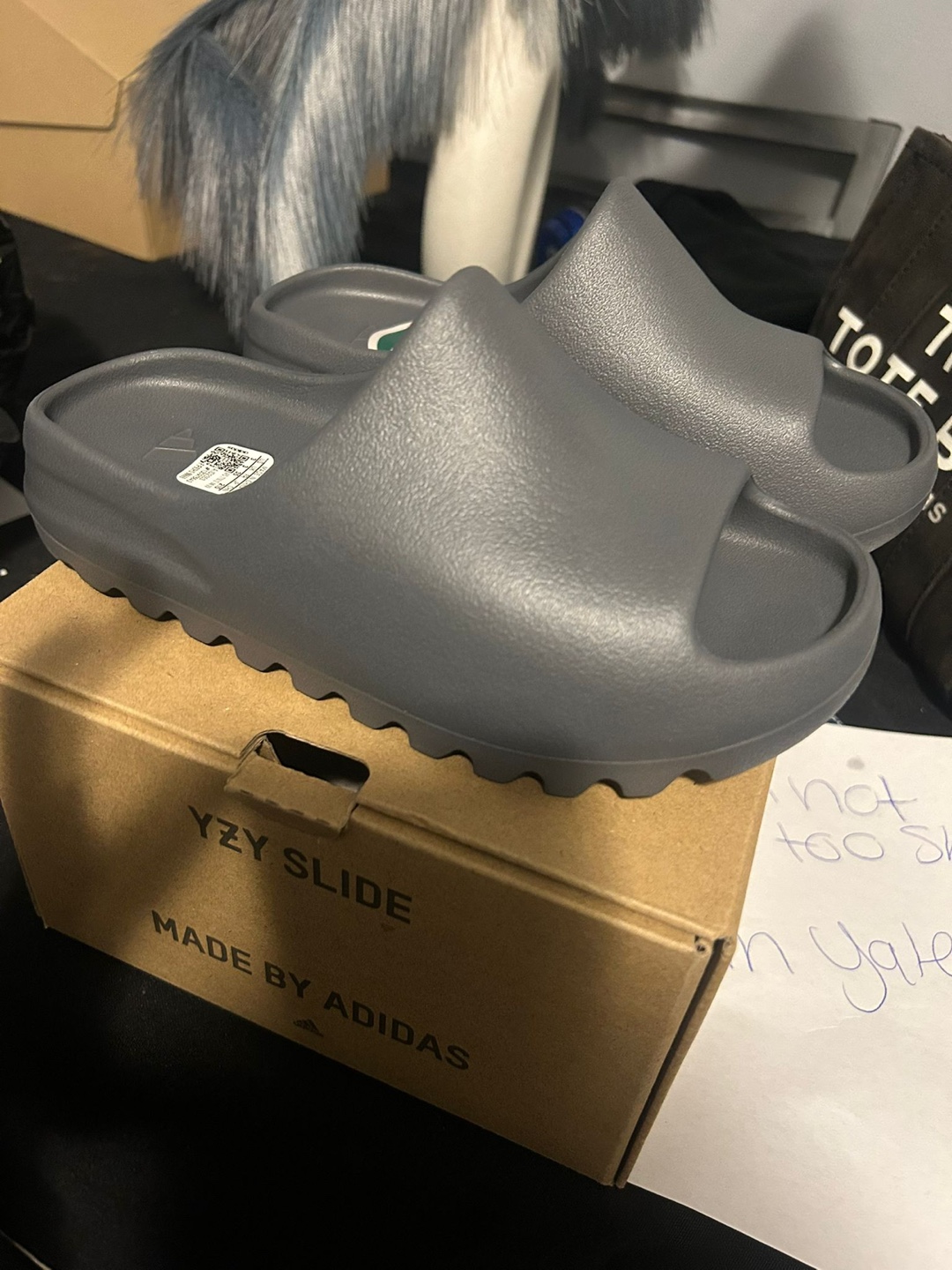 Yeezy Slide Adidas Slides Size 3.5