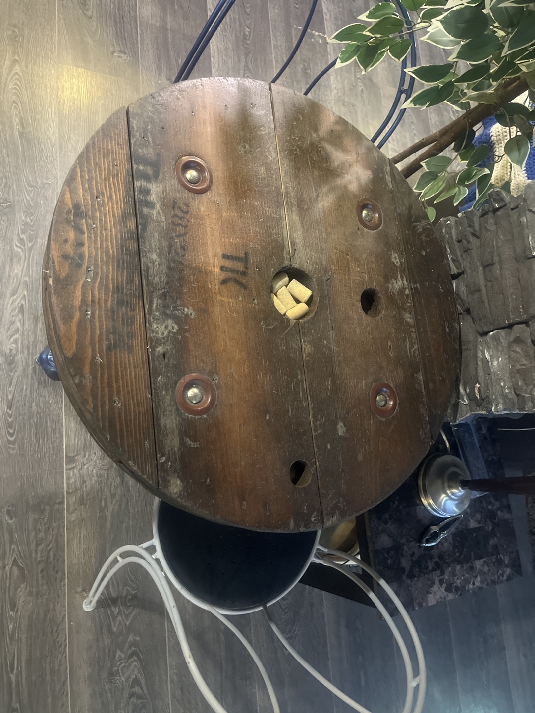 Unique Cable Reel Table - photo 3