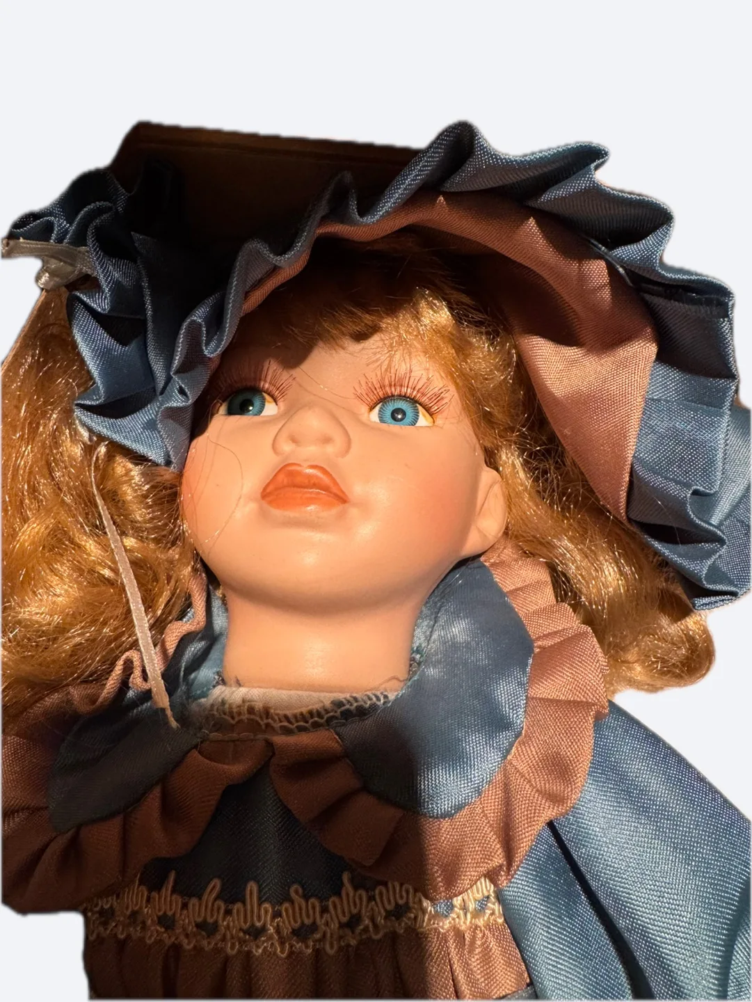 Porcelain doll image indicator(6)