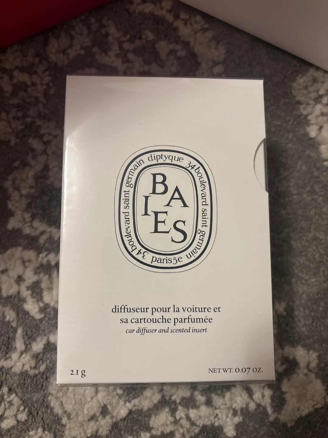 Diptyque Baies Car Diffuser and Scented Insert image indicator(2)