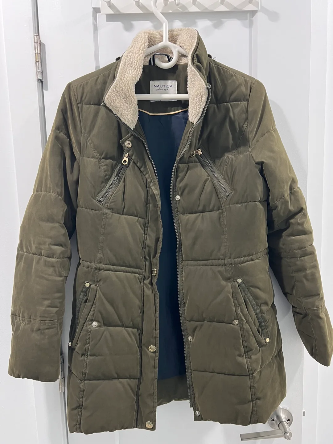 ❄️ Winter Jacket with Hood image indicator(2)