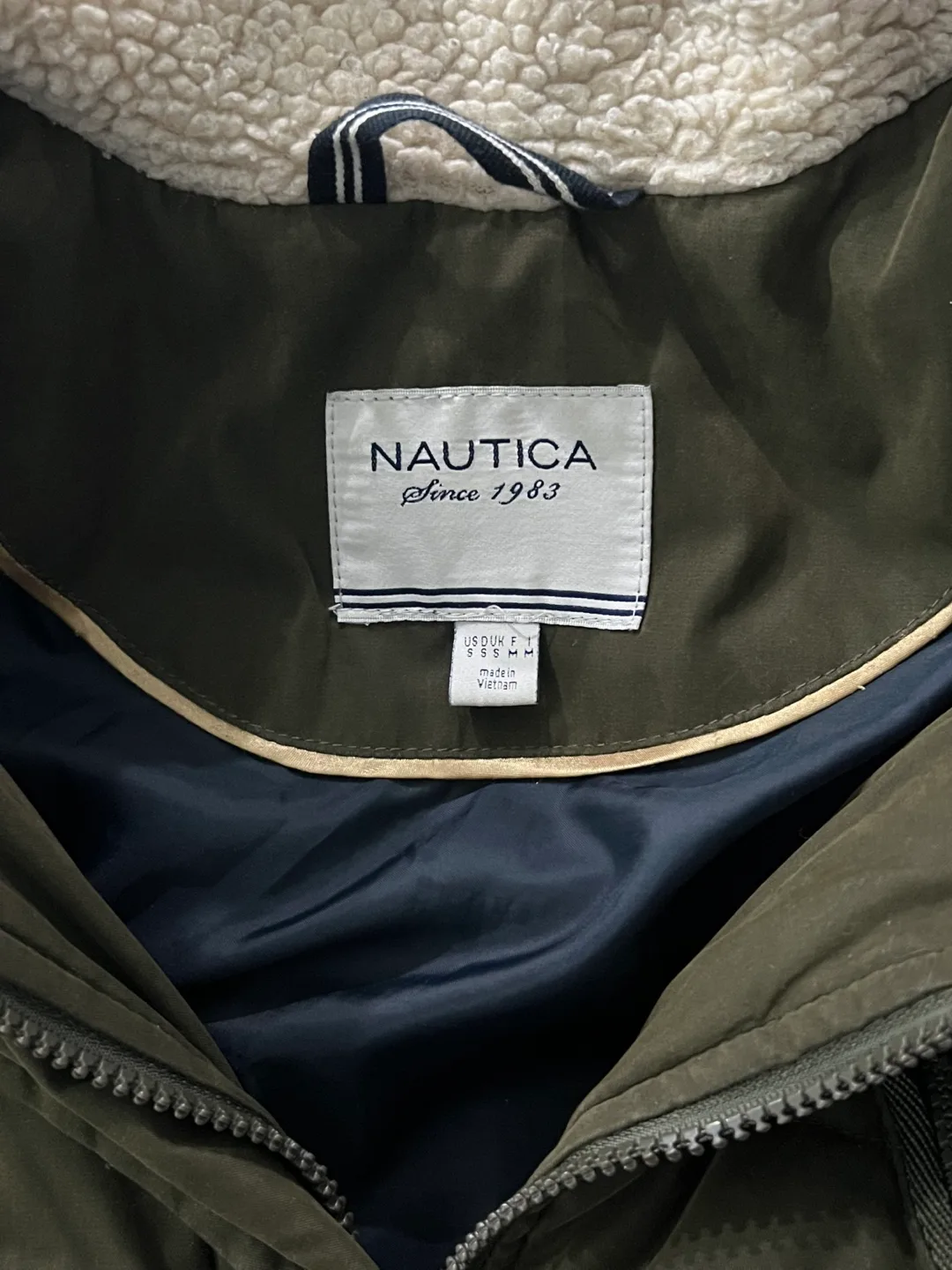 ❄️ Winter Jacket with Hood image indicator(5)