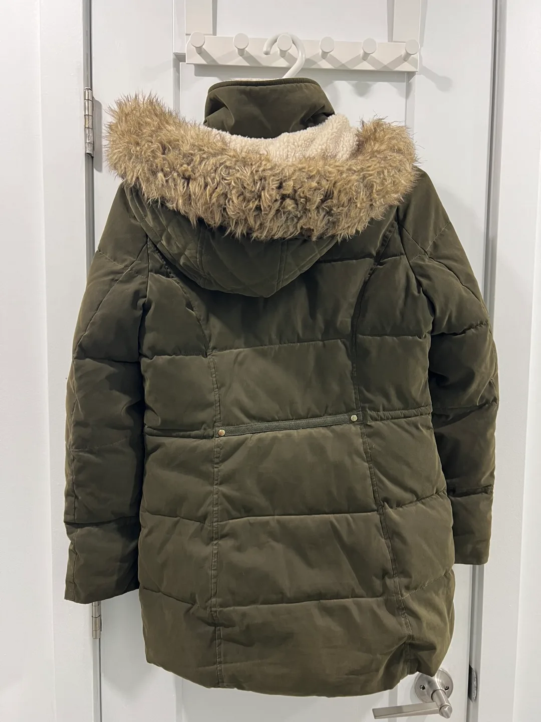 ❄️ Winter Jacket with Hood image indicator(3)