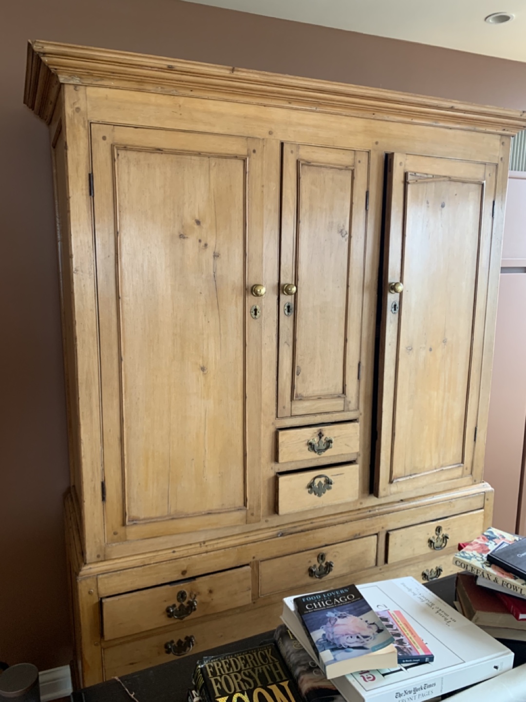 Antique Pine Wood Cupboard