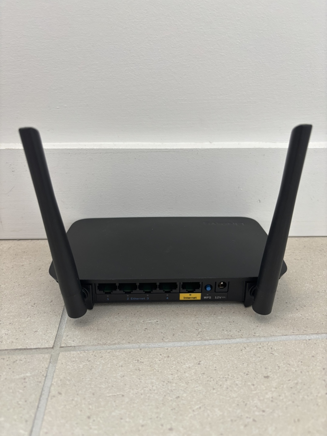 Linksys WiFi Router - AC1200 - photo 2