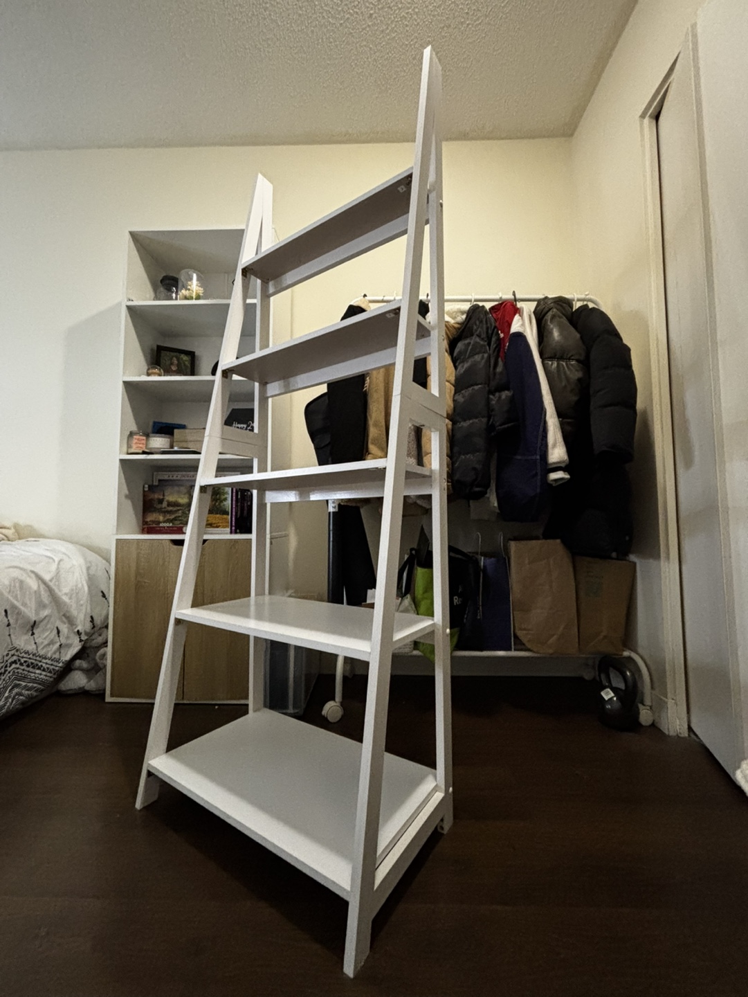 White Ladder Shelf - 5 Shelves