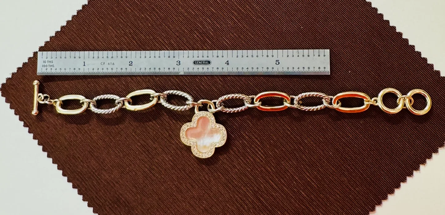 NEW Gold and Silver Chunky Toggle Bracelet, Pearl Clover image indicator(2)