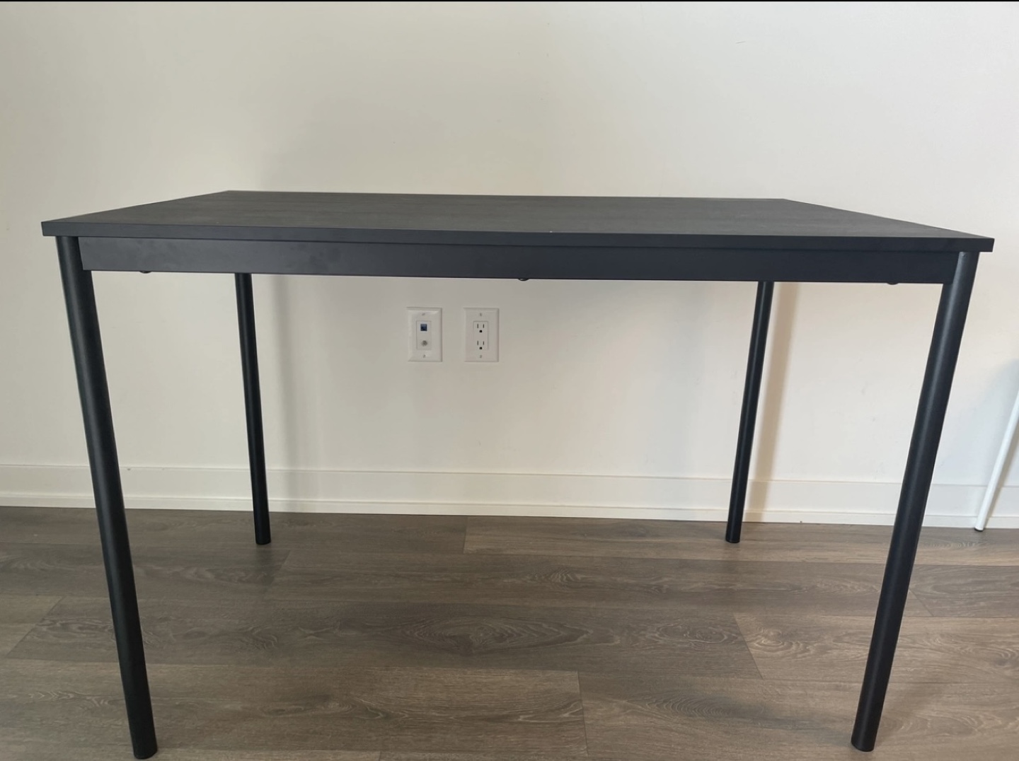Black Desk Table
