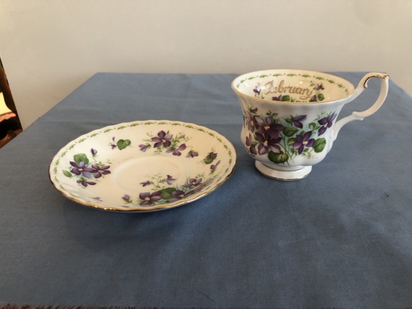 Royal Albert ‘February’ Teacup & Saucer - photo 2