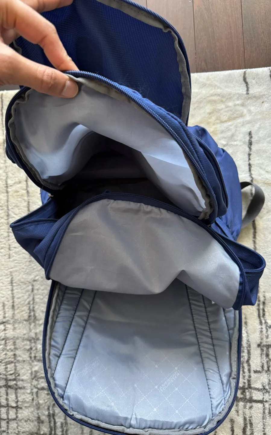 As good as new American Tourister Backpack image indicator(5)