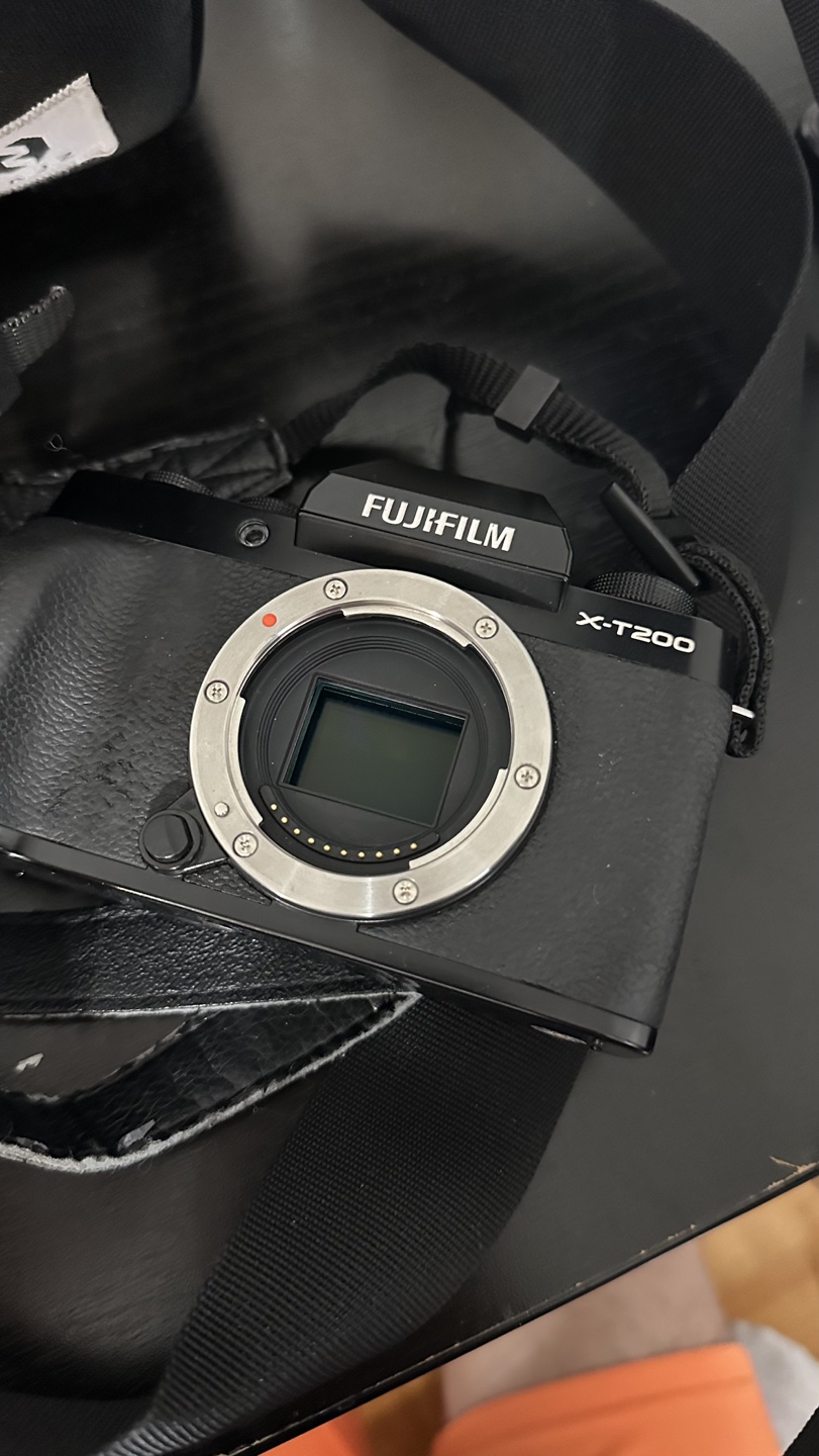 Fujifilm X-T200 Camera with original Lens and Bag - photo 3