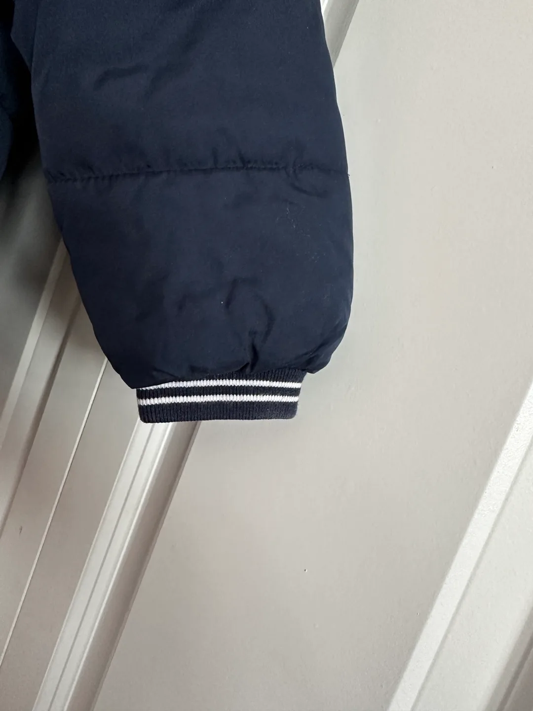 Gap Kids Puffer Jacket - Size 4 image indicator(3)