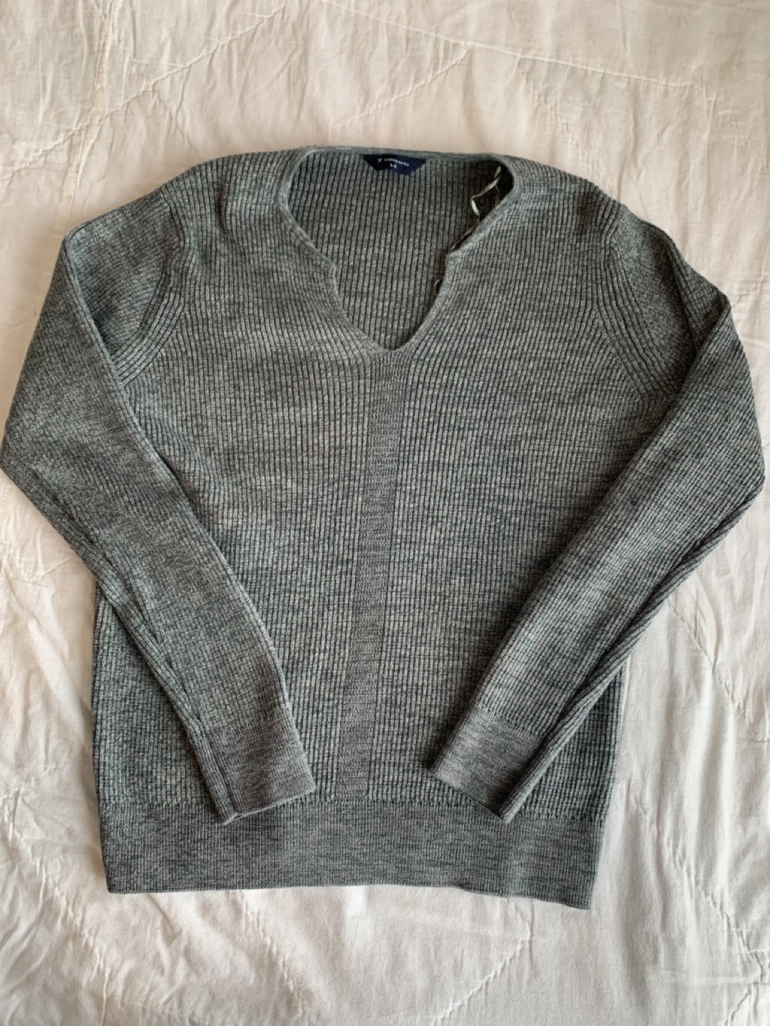 Denver Hayes Grey V-Neck Sweater - Size Large