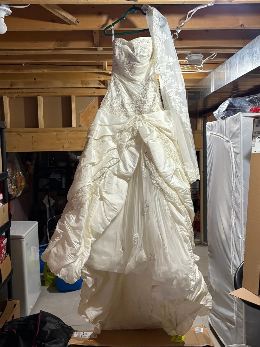 Stunning Ivory Wedding Dress with Veil image indicator(3)