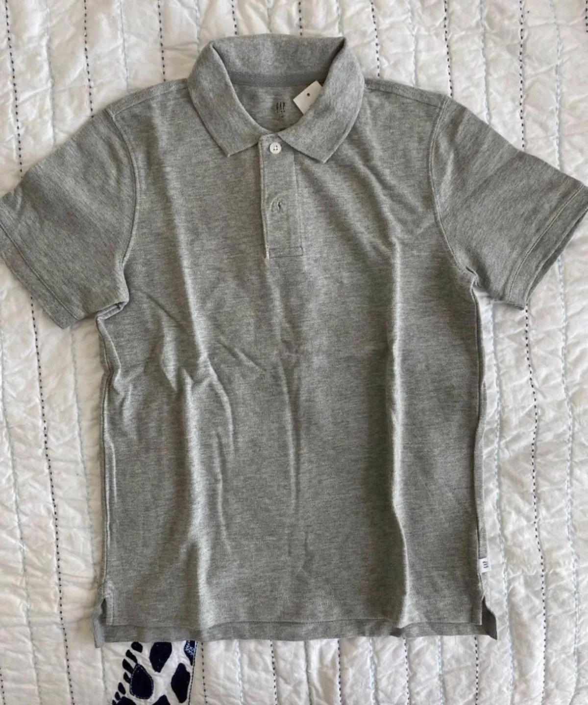 GAP Boys T-Shirts ~ Brand New ~ Size Large (10 - 11 Years)🏈 image indicator(3)