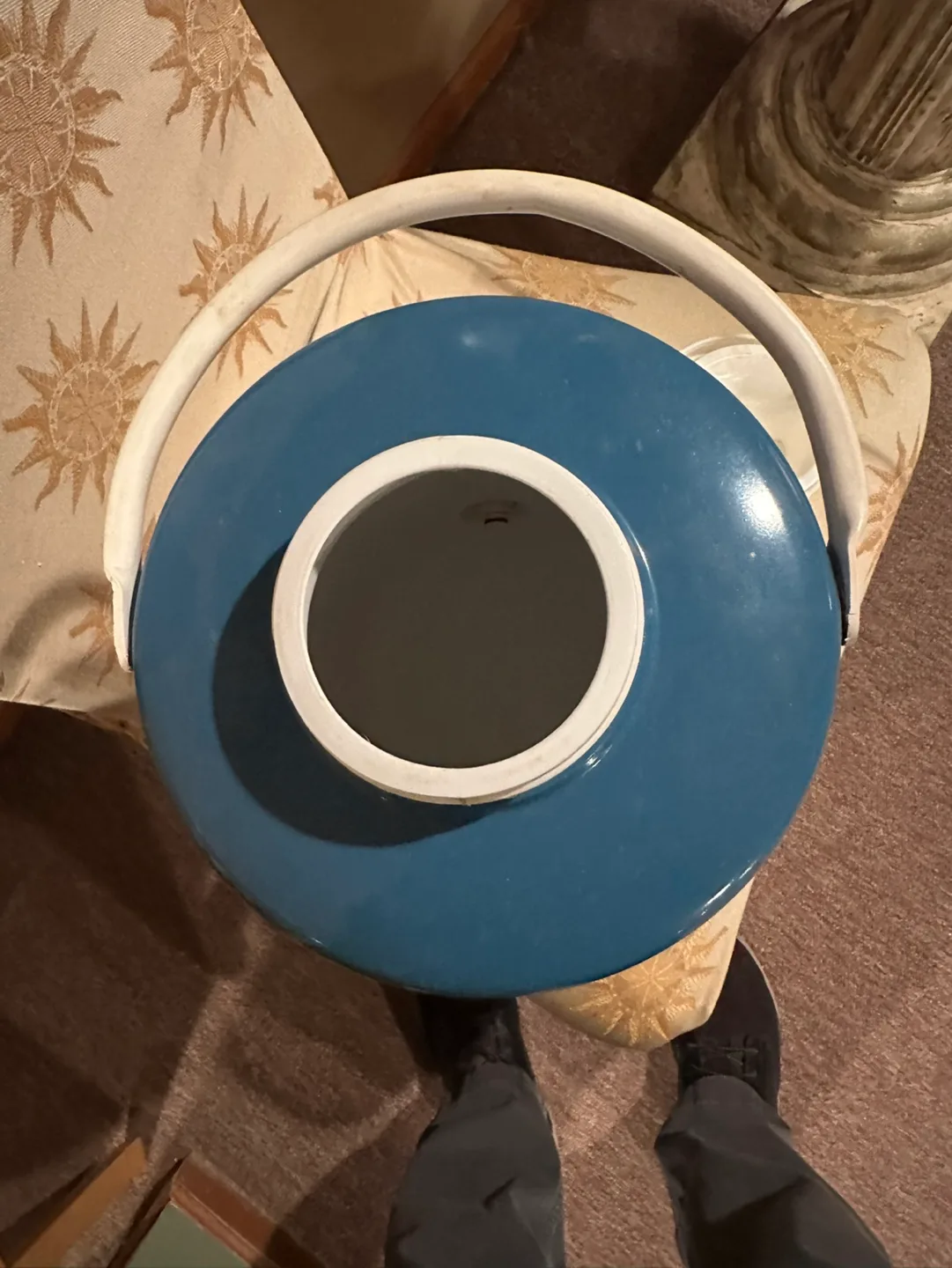 Vintage Coleman Two Gallon Snow- Lite Jug image indicator(5)