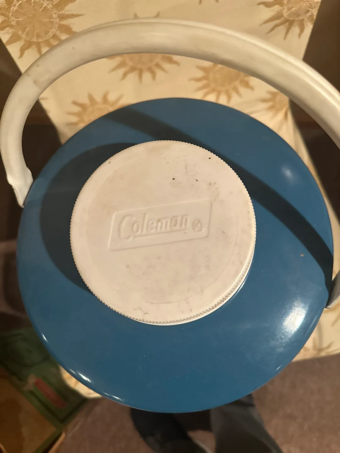 Vintage Coleman Two Gallon Snow- Lite Jug image indicator(2)