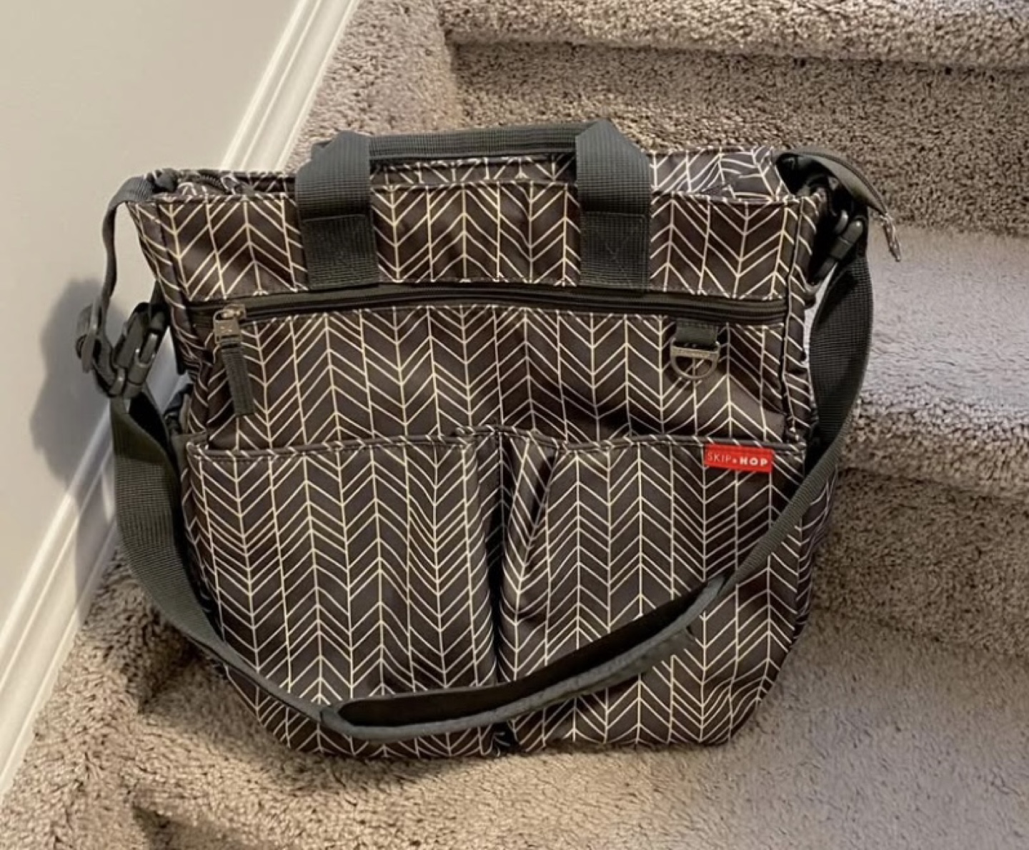 Skip Hop Diaper Bag Set - Chevron Grey - photo 2