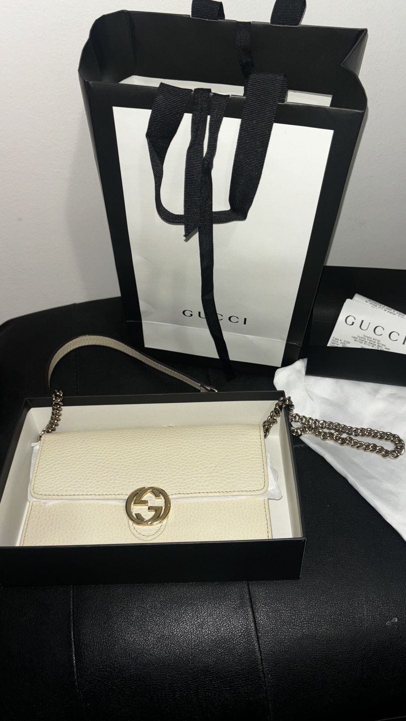 Gucci Off-White Leather Chain Wallet on Sale!
