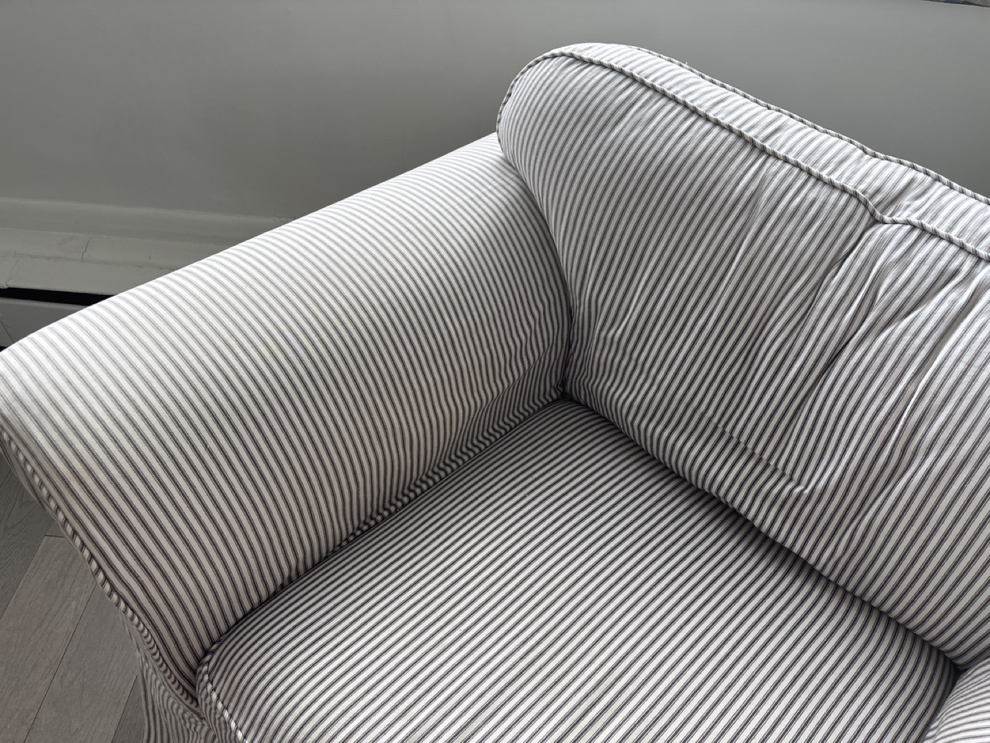 Striped comfy Armchair - photo 3