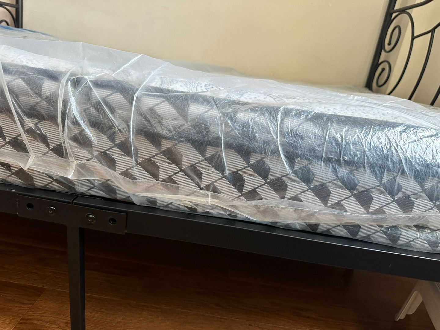 New Double Mattress and Metal Frame - photo 3