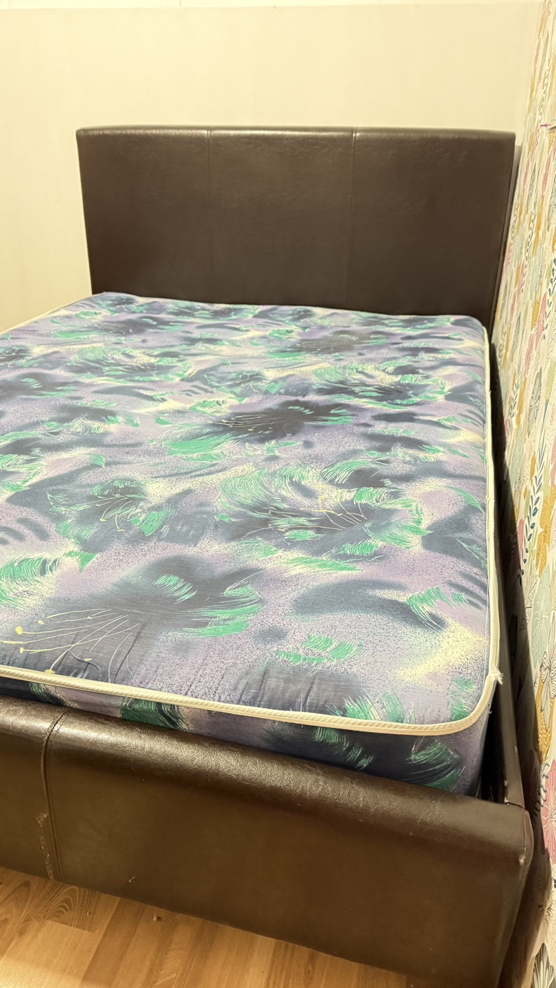 BEDFRAME + MATTRESS (MUST TAKE ALL) - photo 2