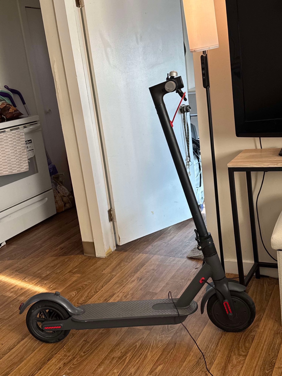 Xiaomi Electric Scooter - Excellent Condition - photo 5