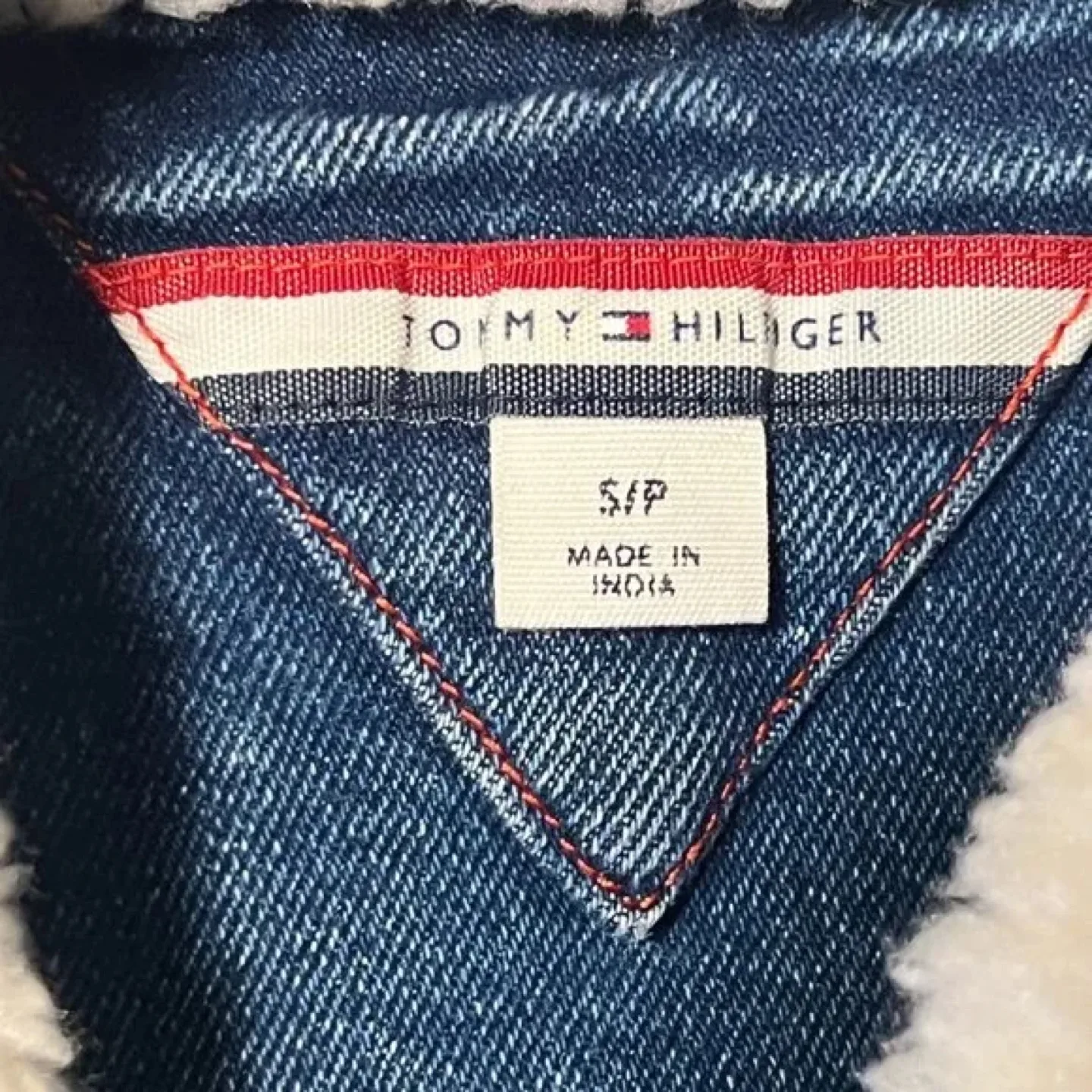 Tommy Hilfiger Denim Jacket with Sherpa Collar image indicator(6)