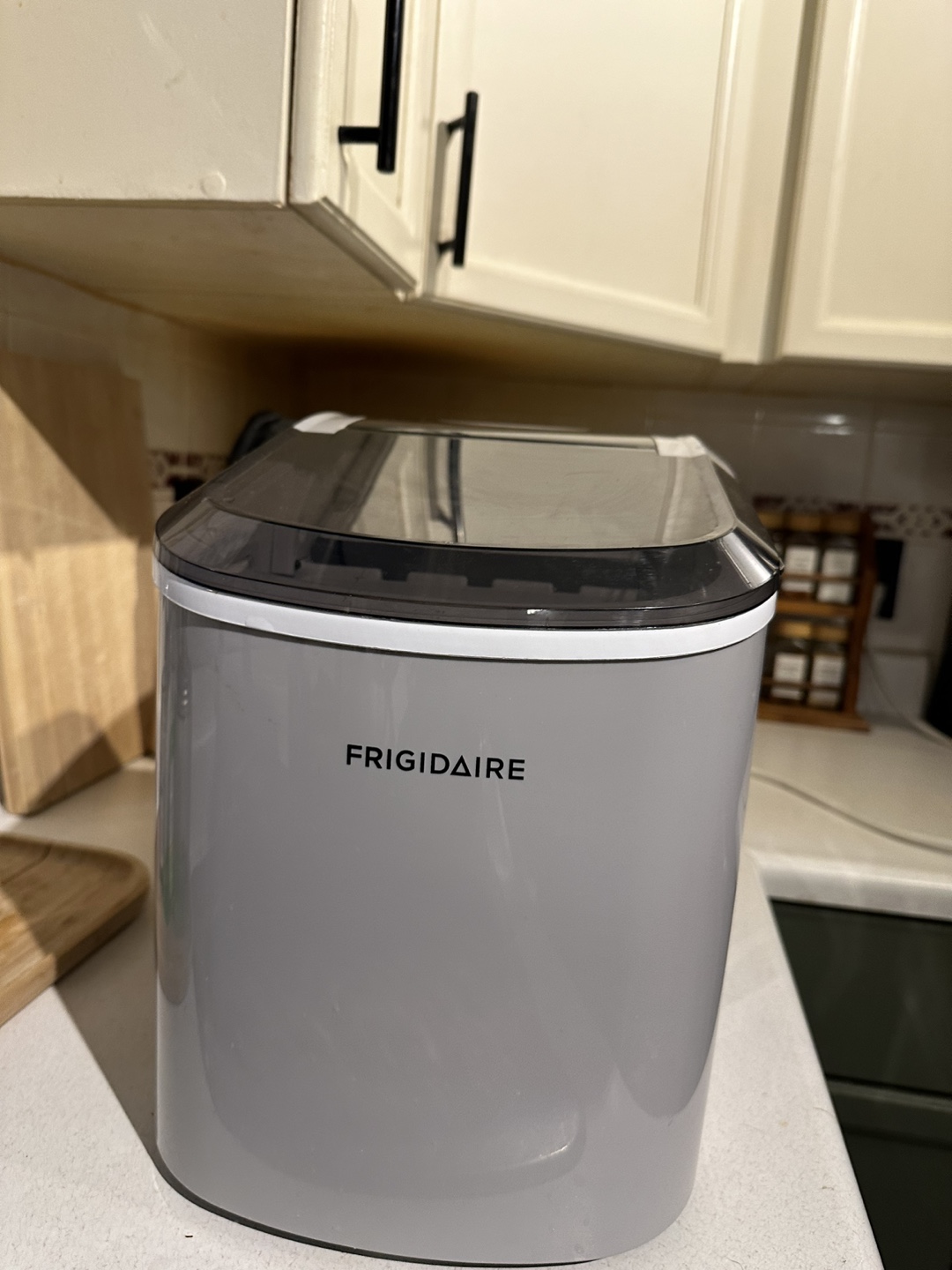 Frigidaire Ice Maker