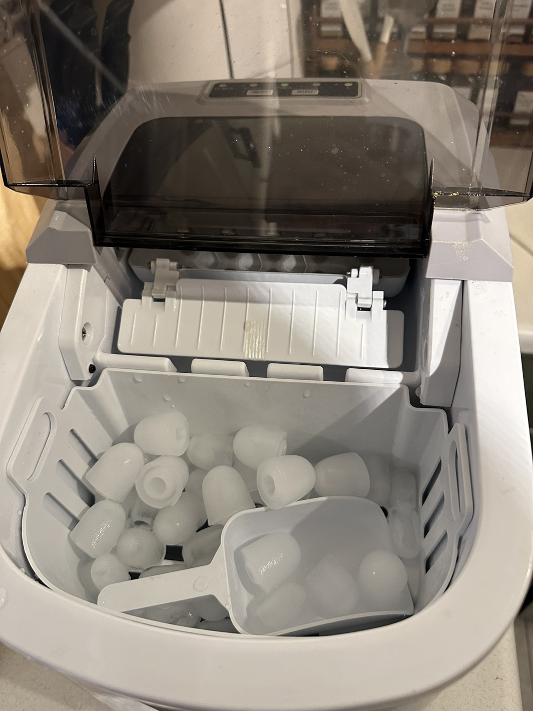 Frigidaire Ice Maker - photo 3