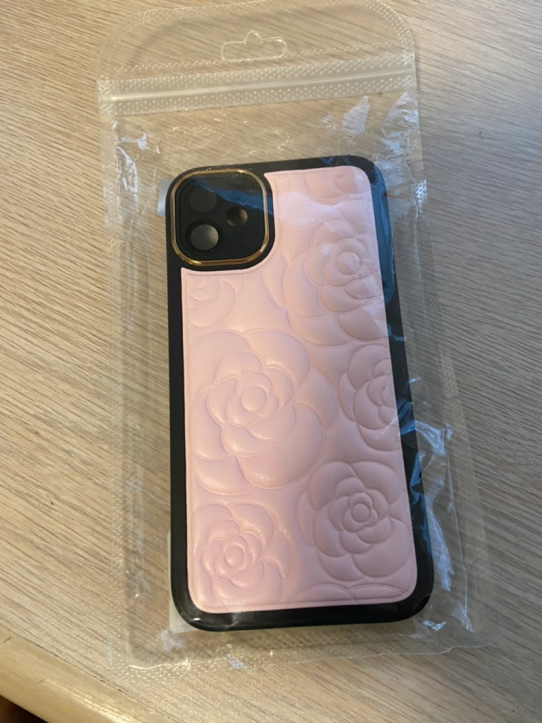 NEW iPhone 11 Case - Pink Camellia Design 🏈 image indicator(3)