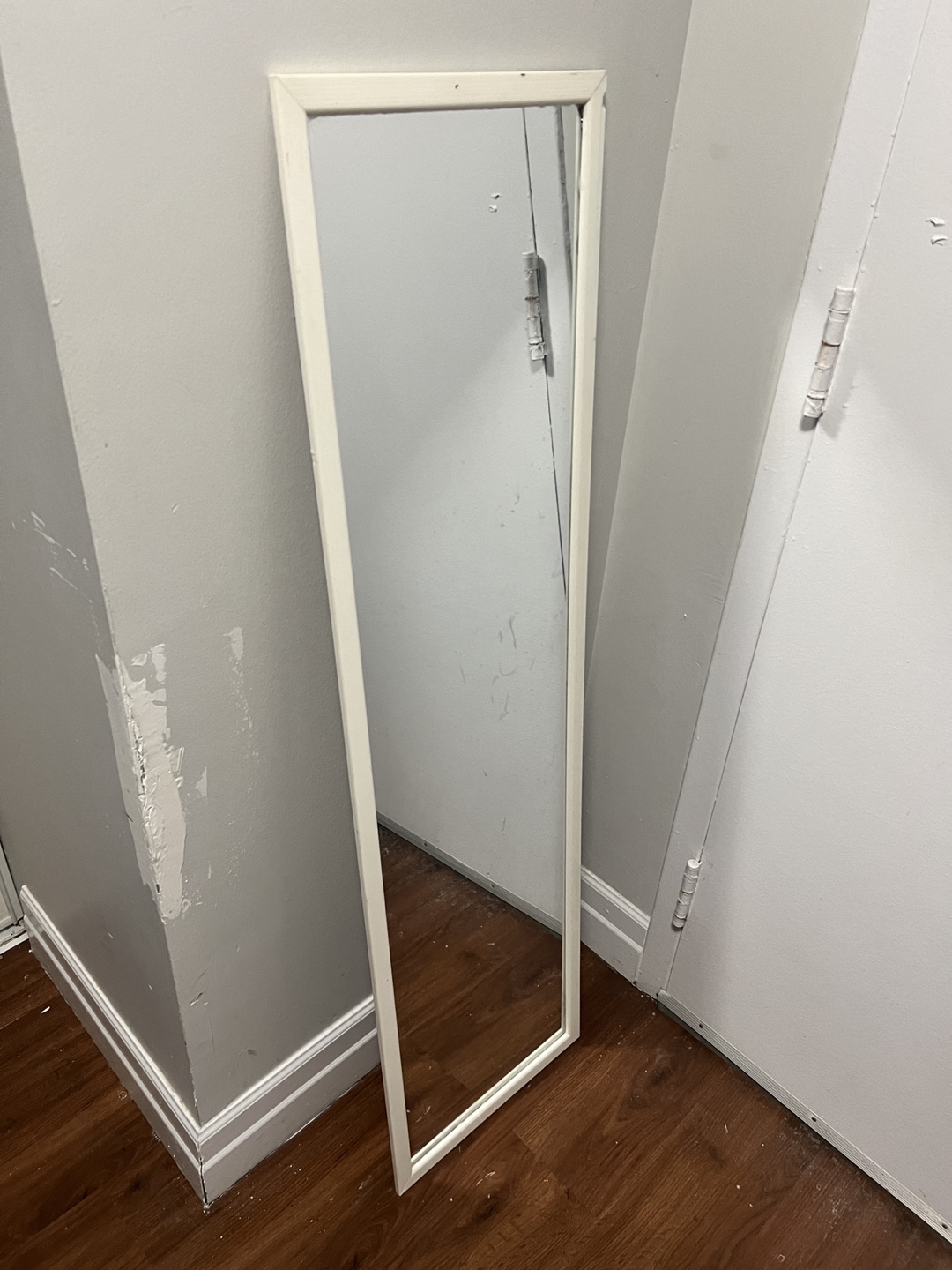 white mirror