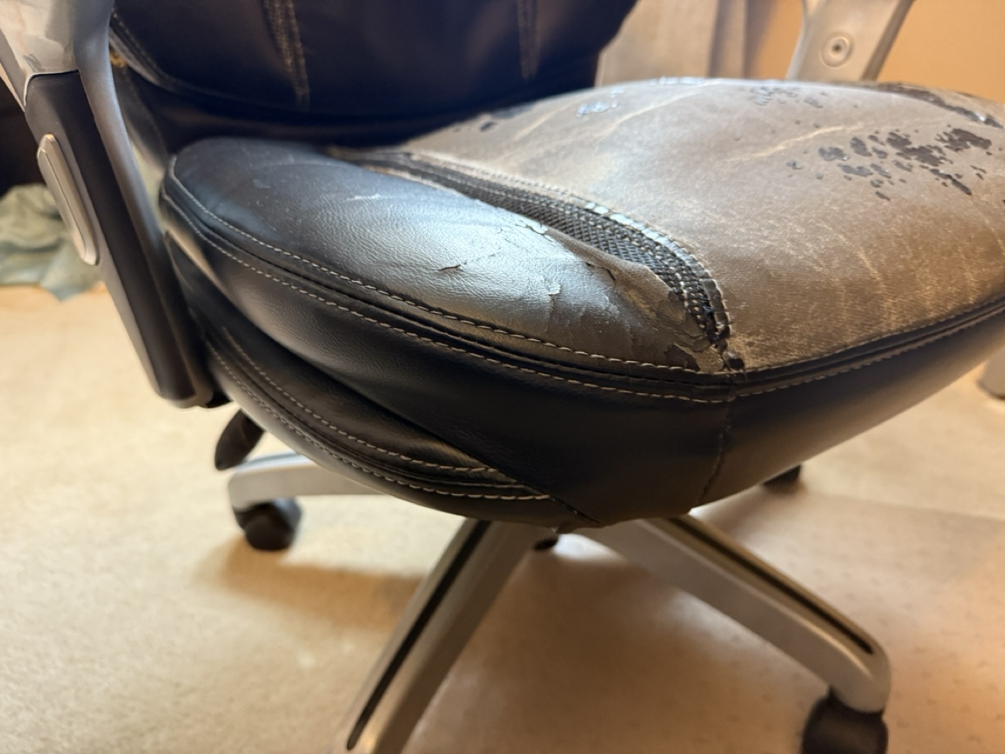 Office Chair - photo 2