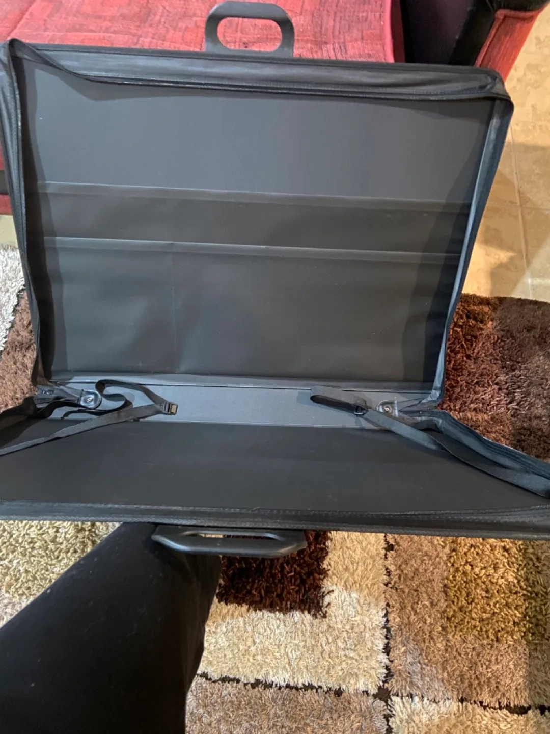 Large Black Portfolio Case image indicator(7)