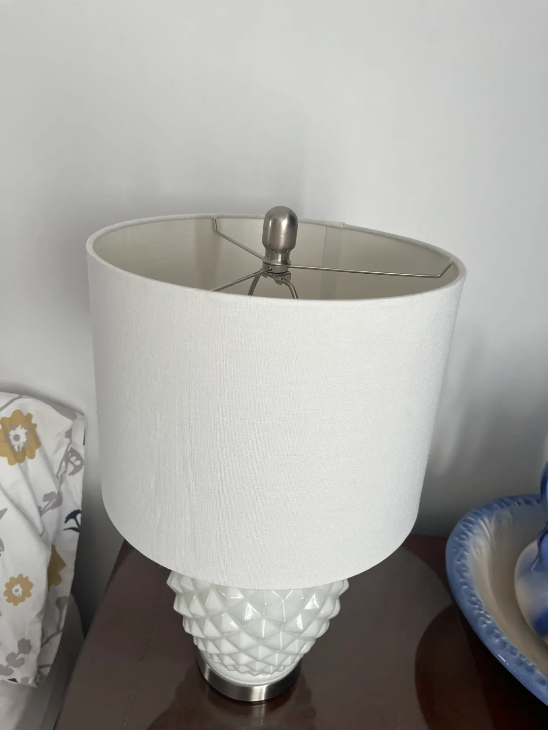 White Table Lamp with Geometric Base image indicator(2)