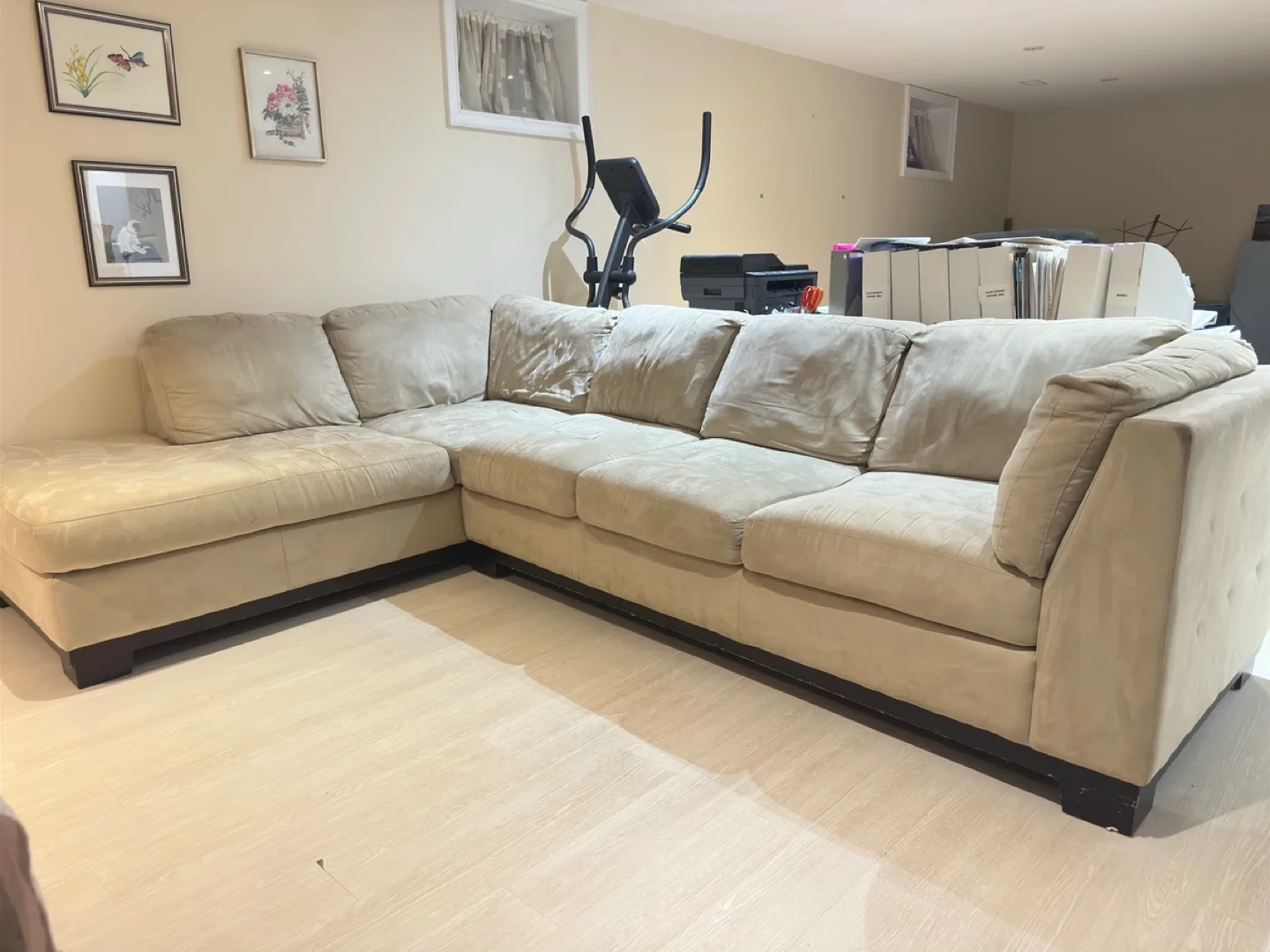 Beige Sectional leather Sofa thumbnail