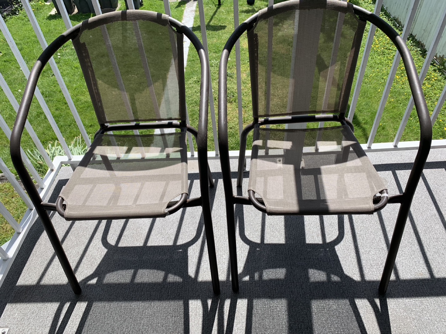Pair of Outdoor Patio Chairs with Glass Top Side Table - photo 3